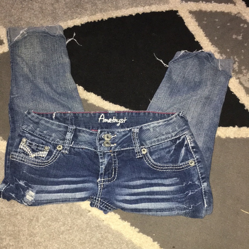 Size 5 Amethyst capris